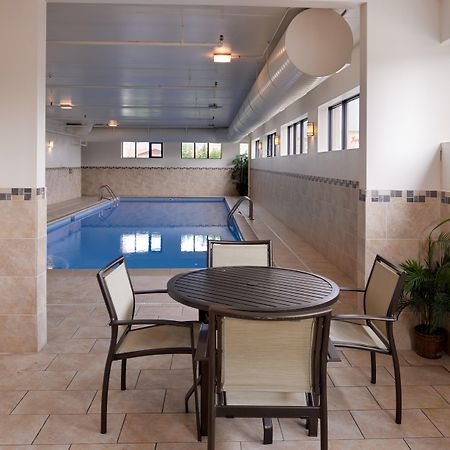 Holiday Inn Express Crestwood By Ihg Eksteriør bilde