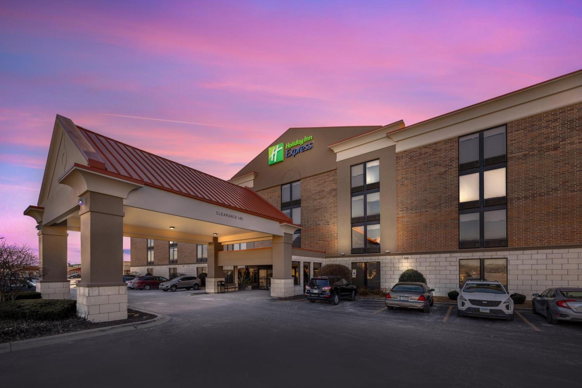 Holiday Inn Express Crestwood By Ihg Eksteriør bilde