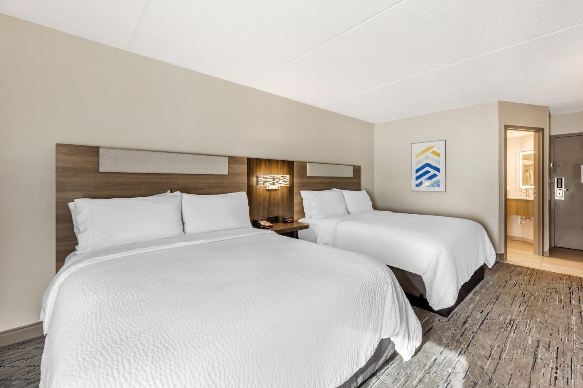 Holiday Inn Express Crestwood By Ihg Eksteriør bilde